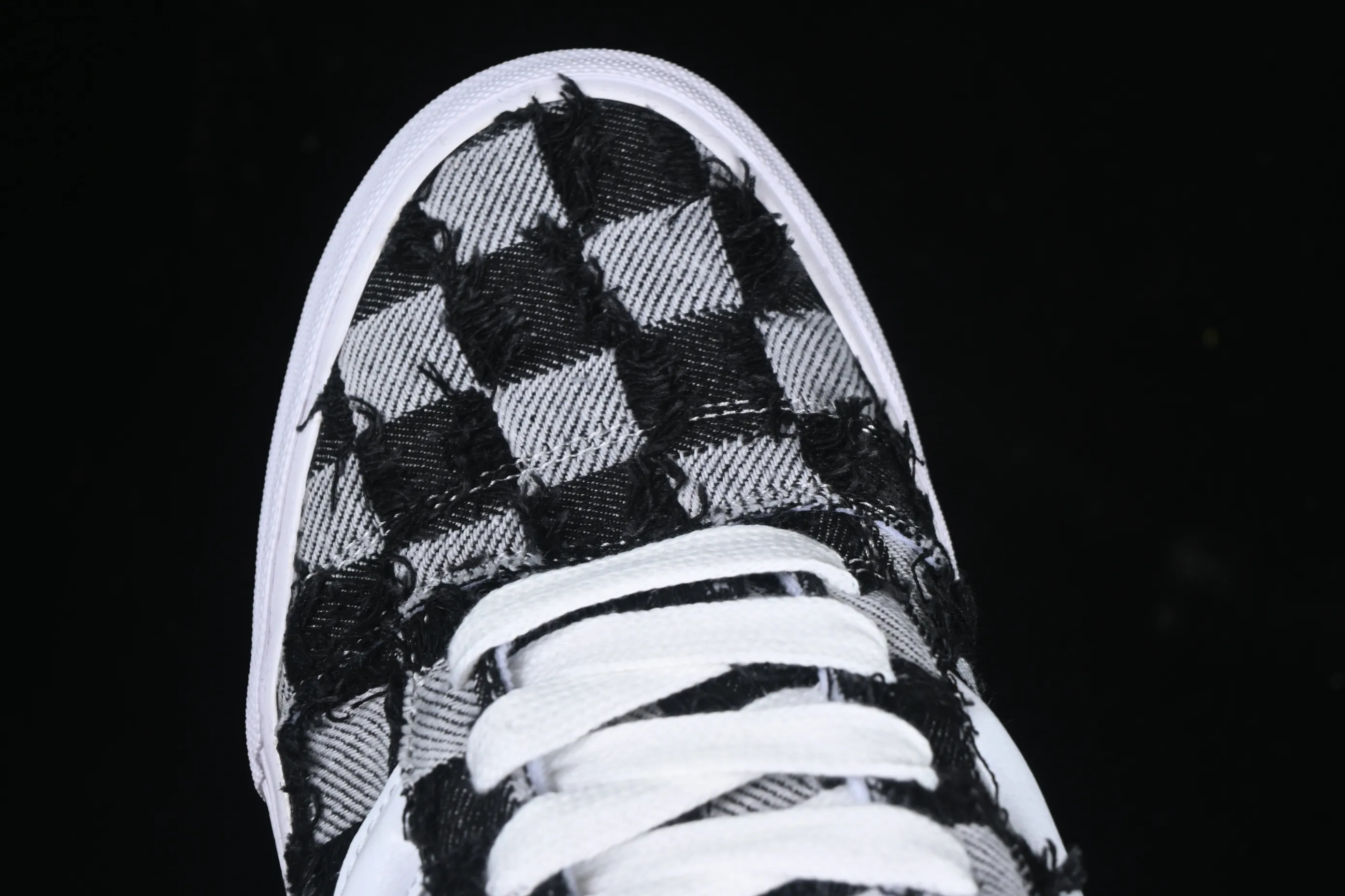 All categories Vans Vans series Vans Low Vans low-top Vans Knu Skool checkerboard washed denim low-top casual sneakers VN000CS0239